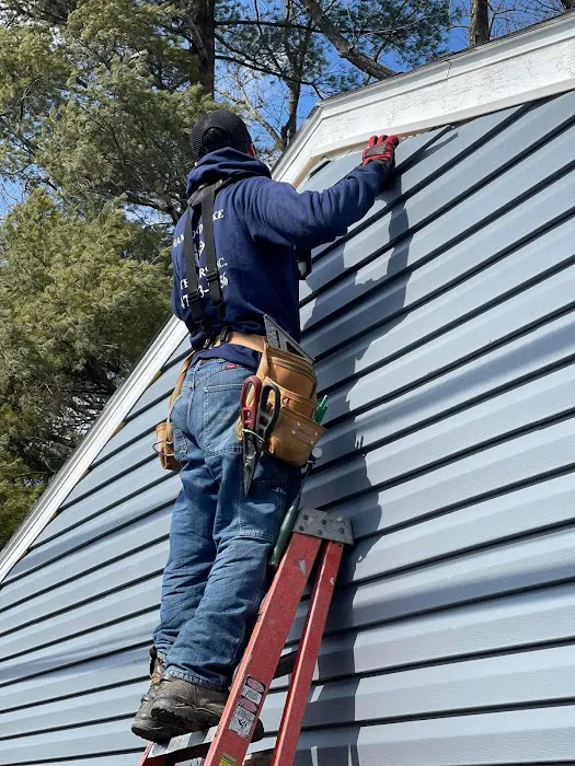 Diamond Lake Exteriors Inc Picture 6