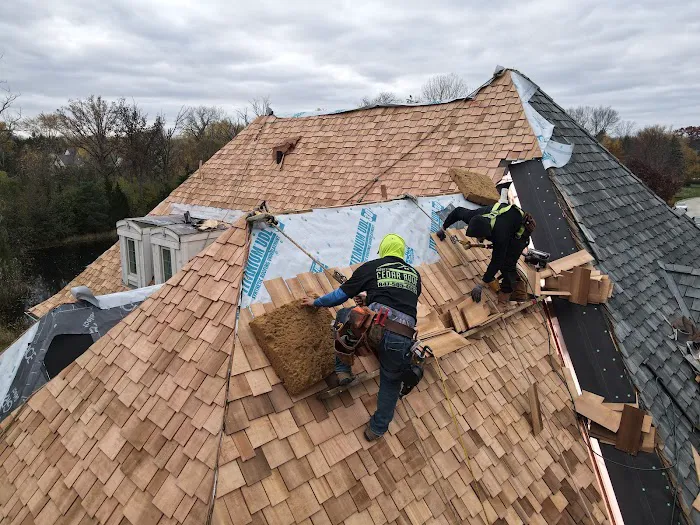Midwest Cedar Roof Maintenance Picture 8
