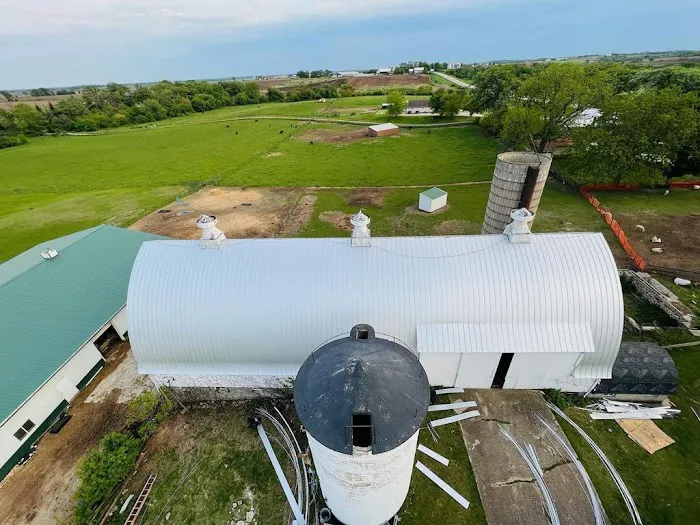 AMB Roofing & Sheetmetal Picture 6