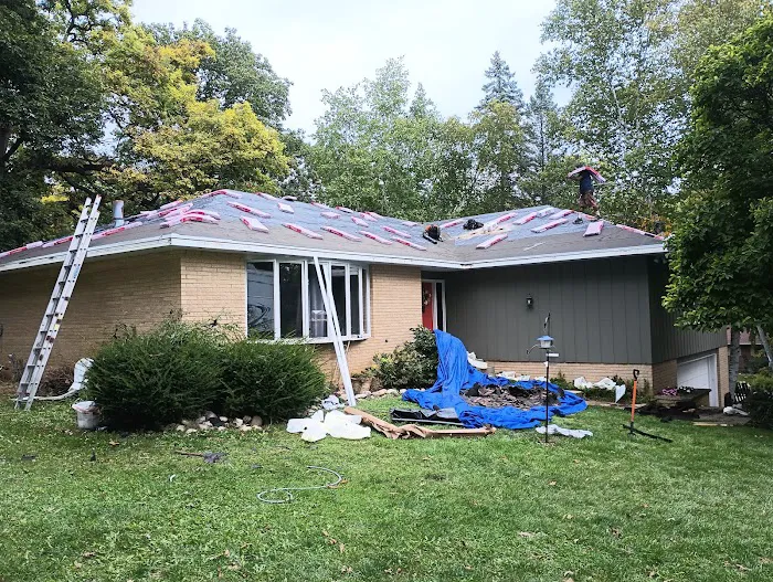 A&M Roofing Picture 3