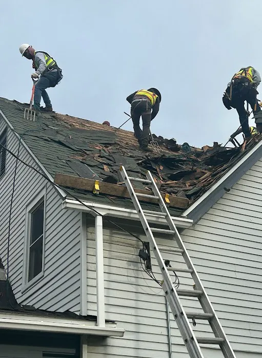 Smith Roofing and Exteriors - Lake Geneva Area Picture 2