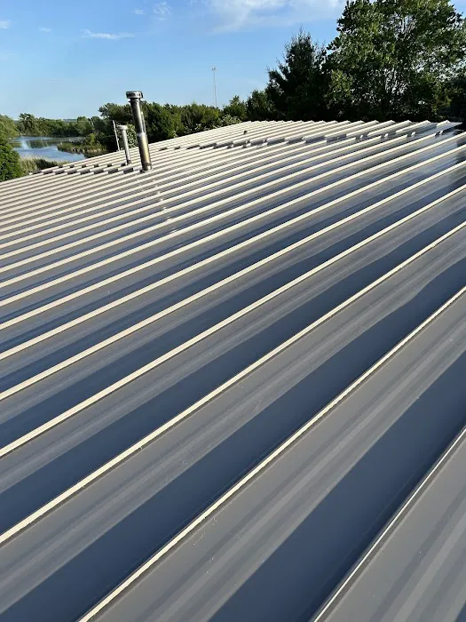 Smith Roofing and Exteriors - Lake Geneva Area Picture 10