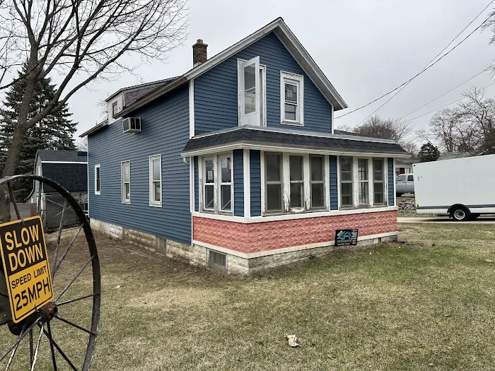 4 Seasons Roofing Service LLC Picture 6