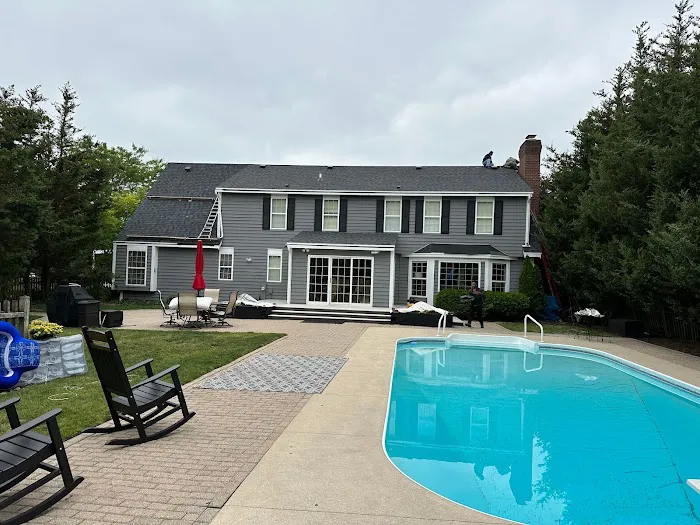 4 Seasons Roofing Service LLC Picture 7