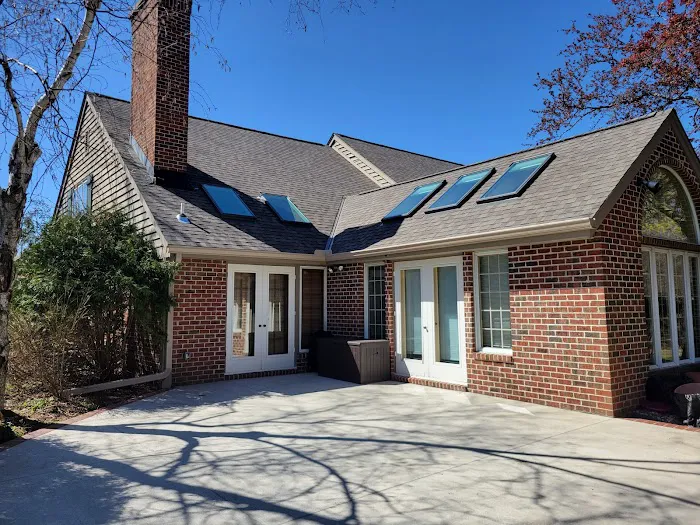 SJS Roofing & Construction Picture 7