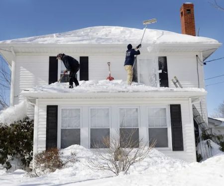 Milwaukee Ice Dam Removal