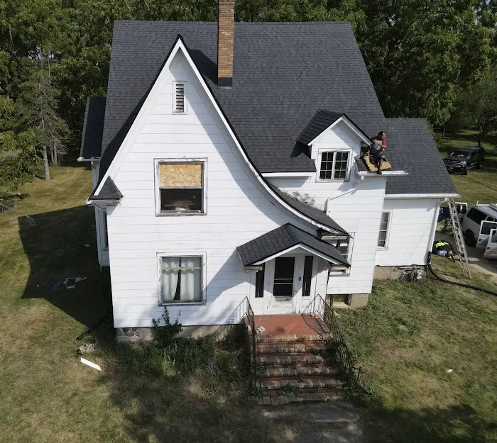 Local Roofing Solutions Inc. Picture 1