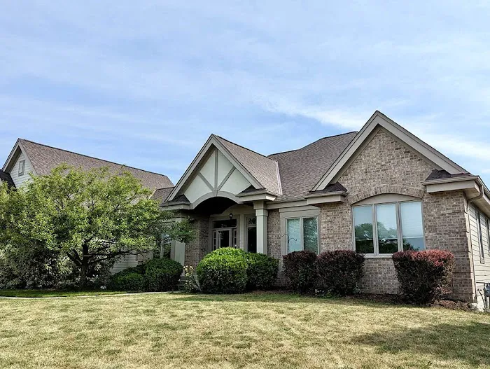 Elegant Exteriors of Wisconsin LLC Picture 3