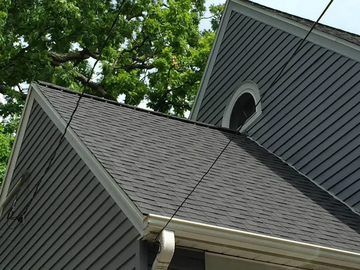 Stein Home Solutions Inc. - Roofing Service Picture 3