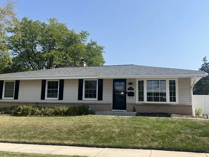 Ladders Up Exteriors Picture 2