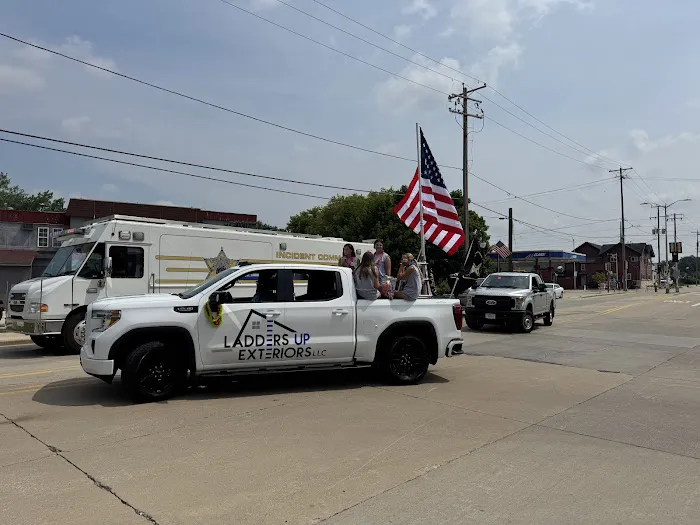 Ladders Up Exteriors Picture 1