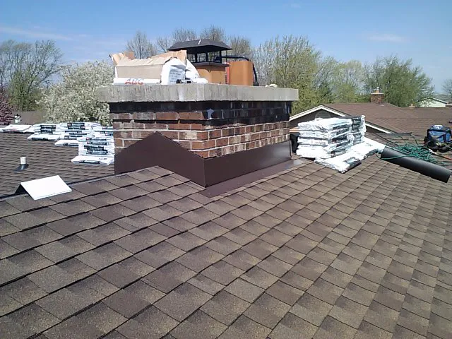 Rob's Roofing LLC Picture 1