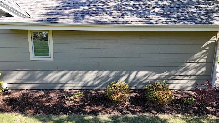 Standard Roofing & Restoration Picture 2