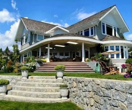 AAA Roofing & Exteriors