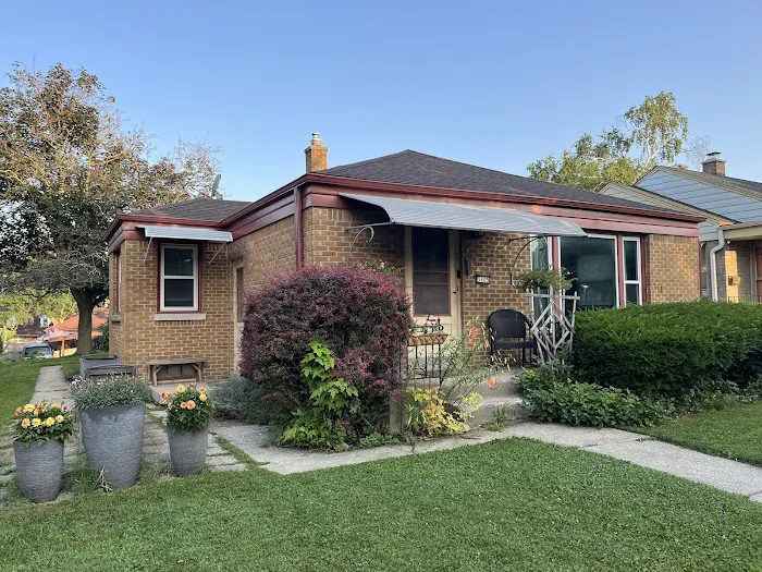 JRV Exteriors Picture 7