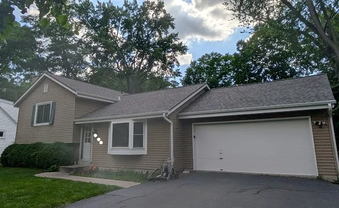 JRV Exteriors Picture 5