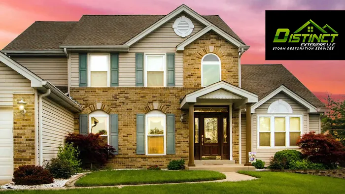 Distinct Exteriors & Roofer in Janesville Picture 6