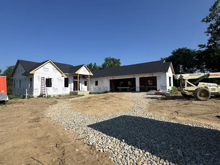 H & H Exteriors Inc Picture 3