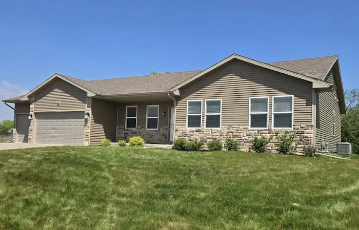 Rooster Roofing Picture 3