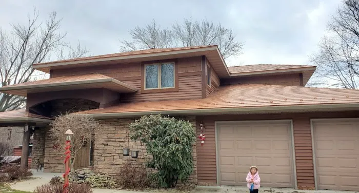 Paramount Roofing and Siding, LLC Picture 8