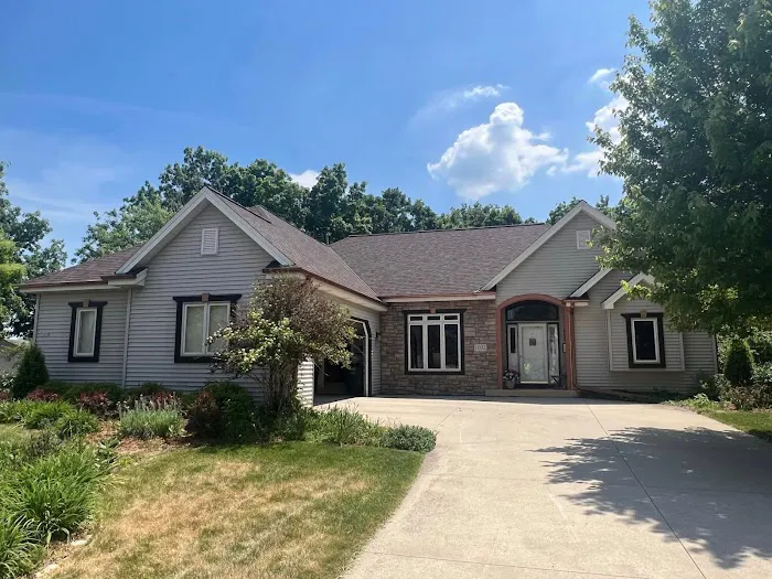 Wisconsin Roofing, LLC Picture 1