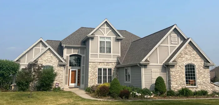 Wisconsin Roofing, LLC Picture 6