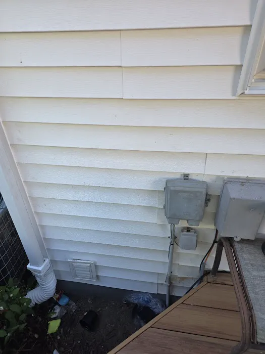 Kettle Moraine Exteriors Inc Picture 2