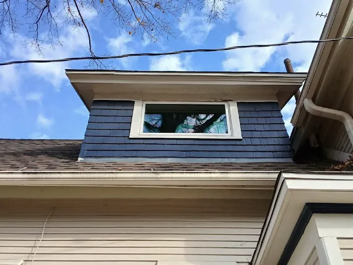 Putnam Exteriors LLC Picture 3