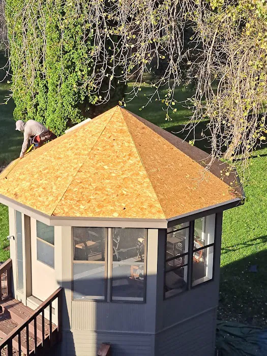 Madison Roofing Service and Repair Llc Picture 10