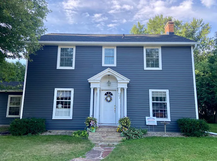 BROTHERS ROOFING LLC Picture 2