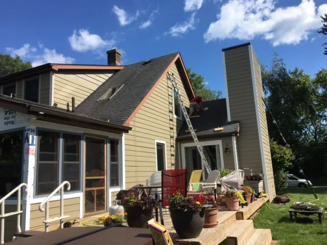 T&R Construction Picture 2