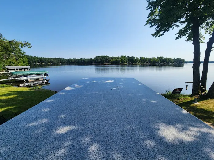 Angel's Exterior Picture 4