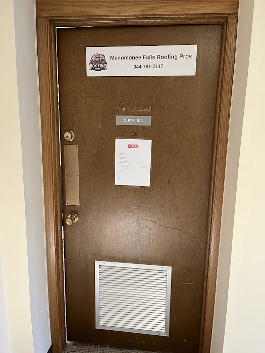 Menomonee Falls Roofing Pros Picture 1