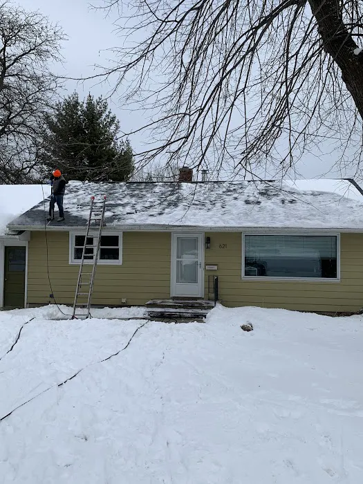 J & V Roofing LLC Picture 7