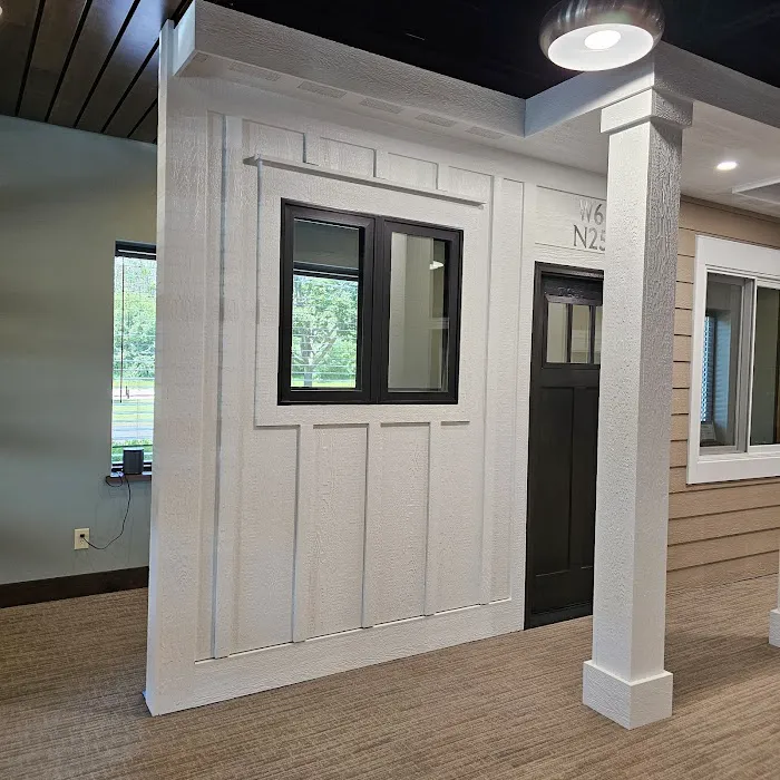 Larson's Home Exteriors Picture 2