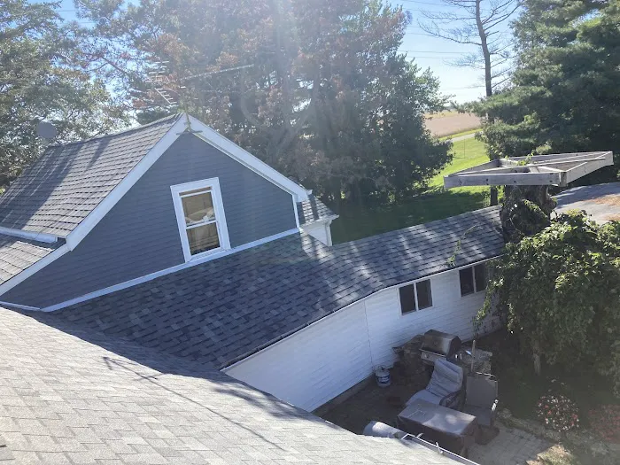 S & S Roofing Co Picture 2