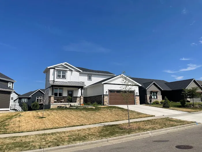 Isthmus Roofing Picture 9