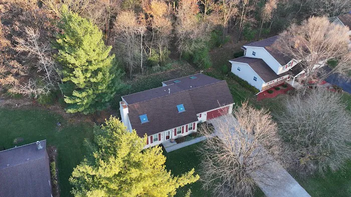 Isthmus Roofing Picture 8