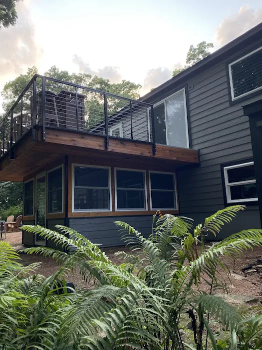 Leon's Roofing & Siding Inc Picture 2