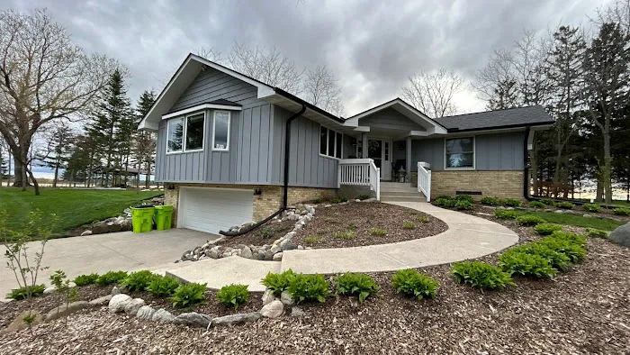 Alex Exteriors LLC Picture 5