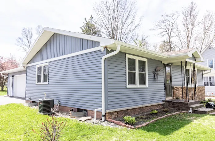 Prairie Exteriors & Painting, LLC Picture 8