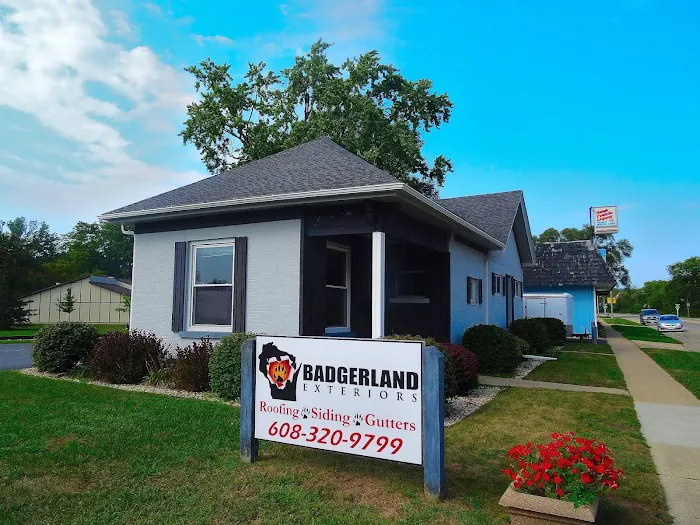 Badgerland Exteriors Picture 7