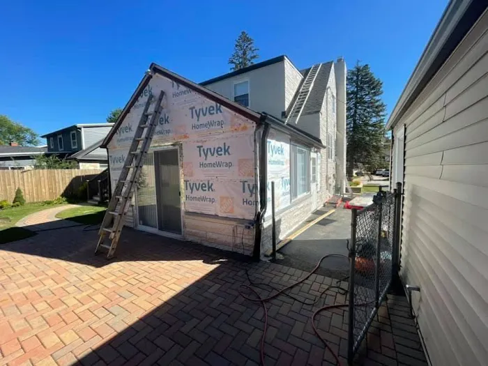 Garcias roofing & siding Inc Picture 8