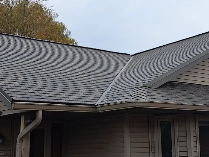 Gellings Roofing & Siding Picture 2