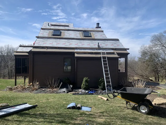 Strictly Shingles Roofing Picture 2