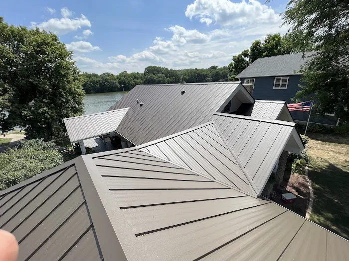 BornConstruction Metal Roofing Picture 1