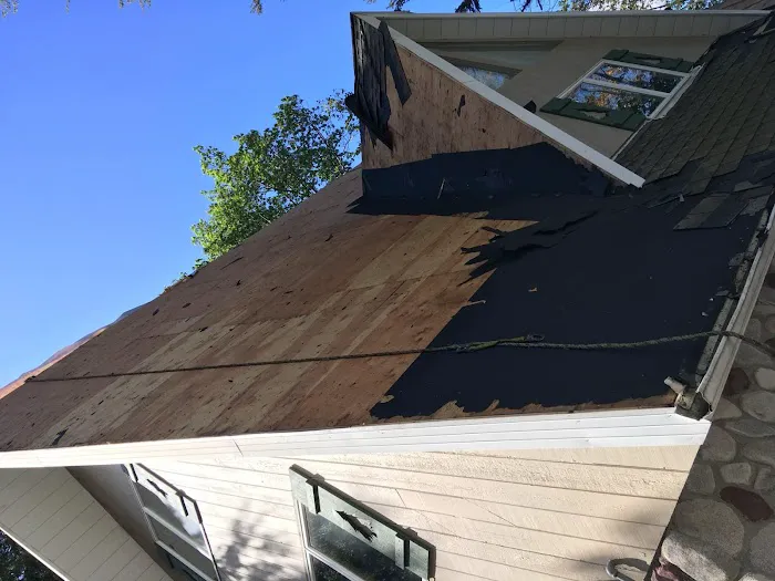 E&R Roofing Contractors Picture 4