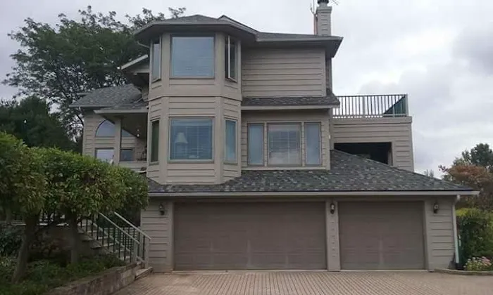 Professional Roofing Picture 3