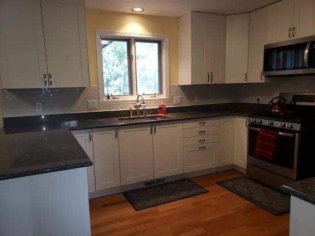 Empire Exteriors Picture 10