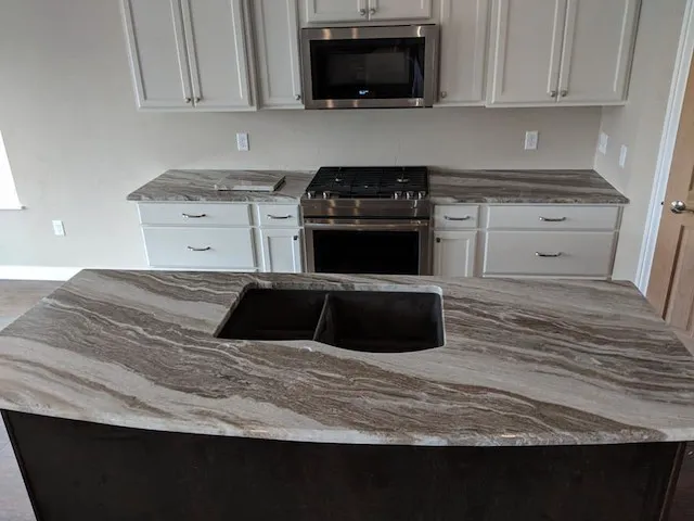 Empire Exteriors Picture 3